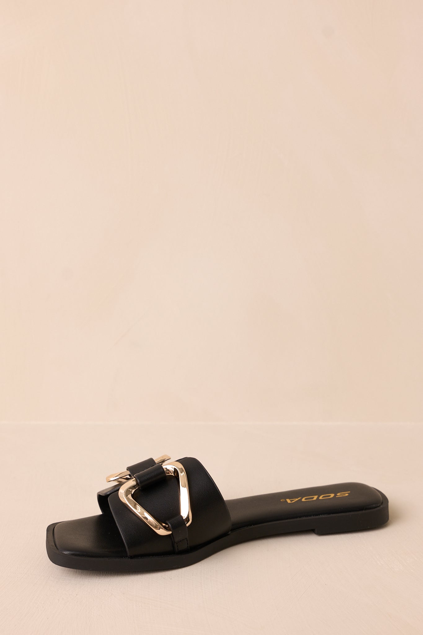 Stepping Stones Black & Gold Sandals