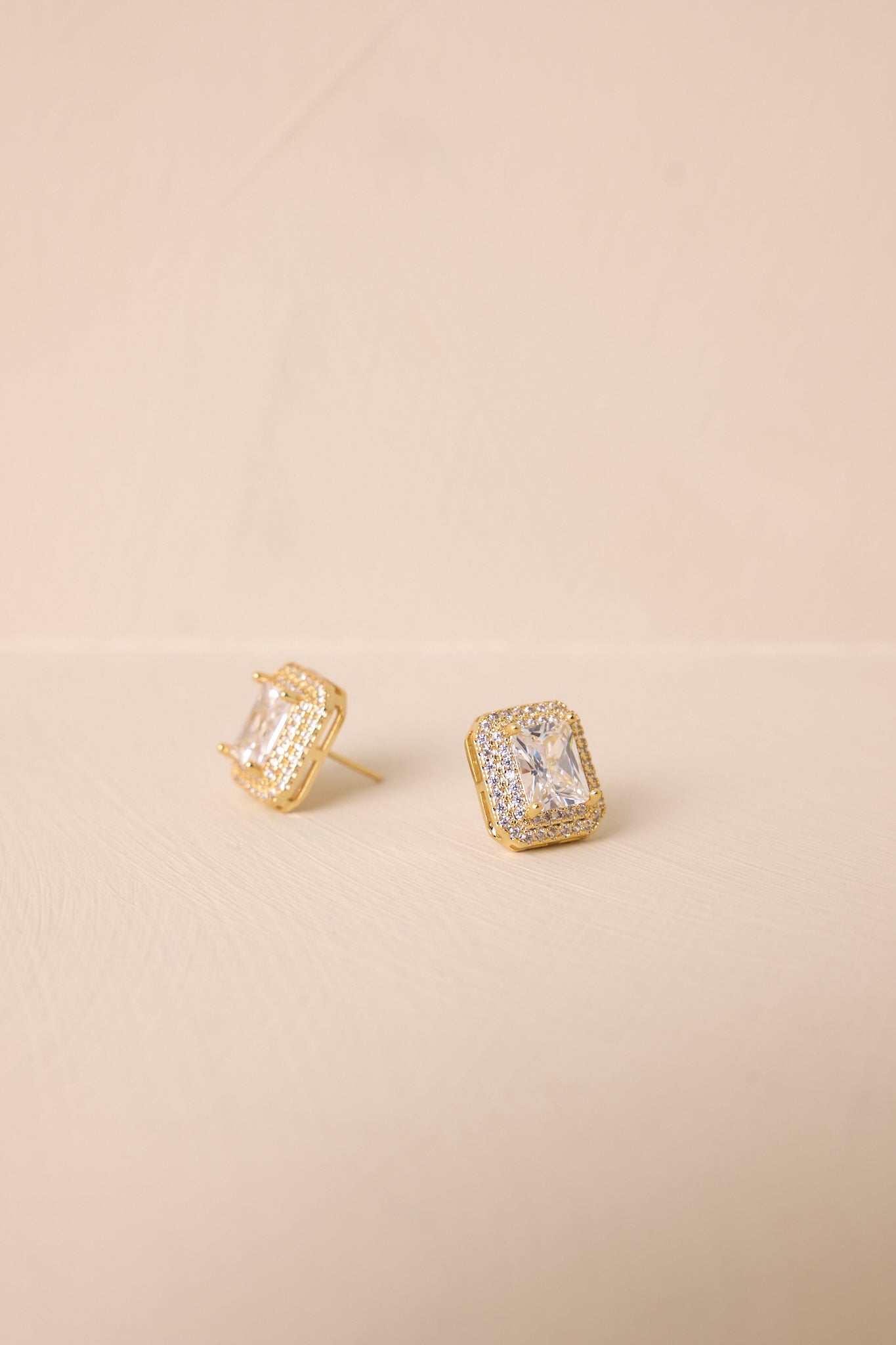 Glimmering Dust Gold Rhinestone Earrings