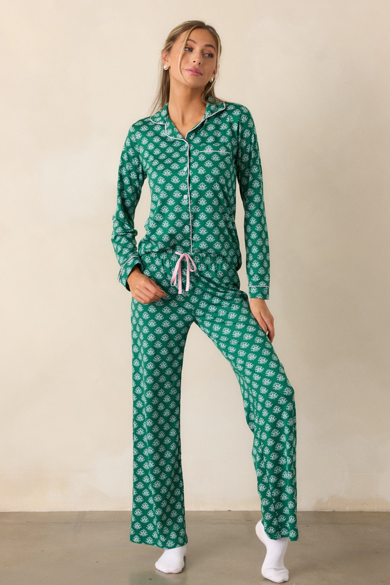 Wonders Await Green Fleur De Lis Long Sleeve Pajama Top