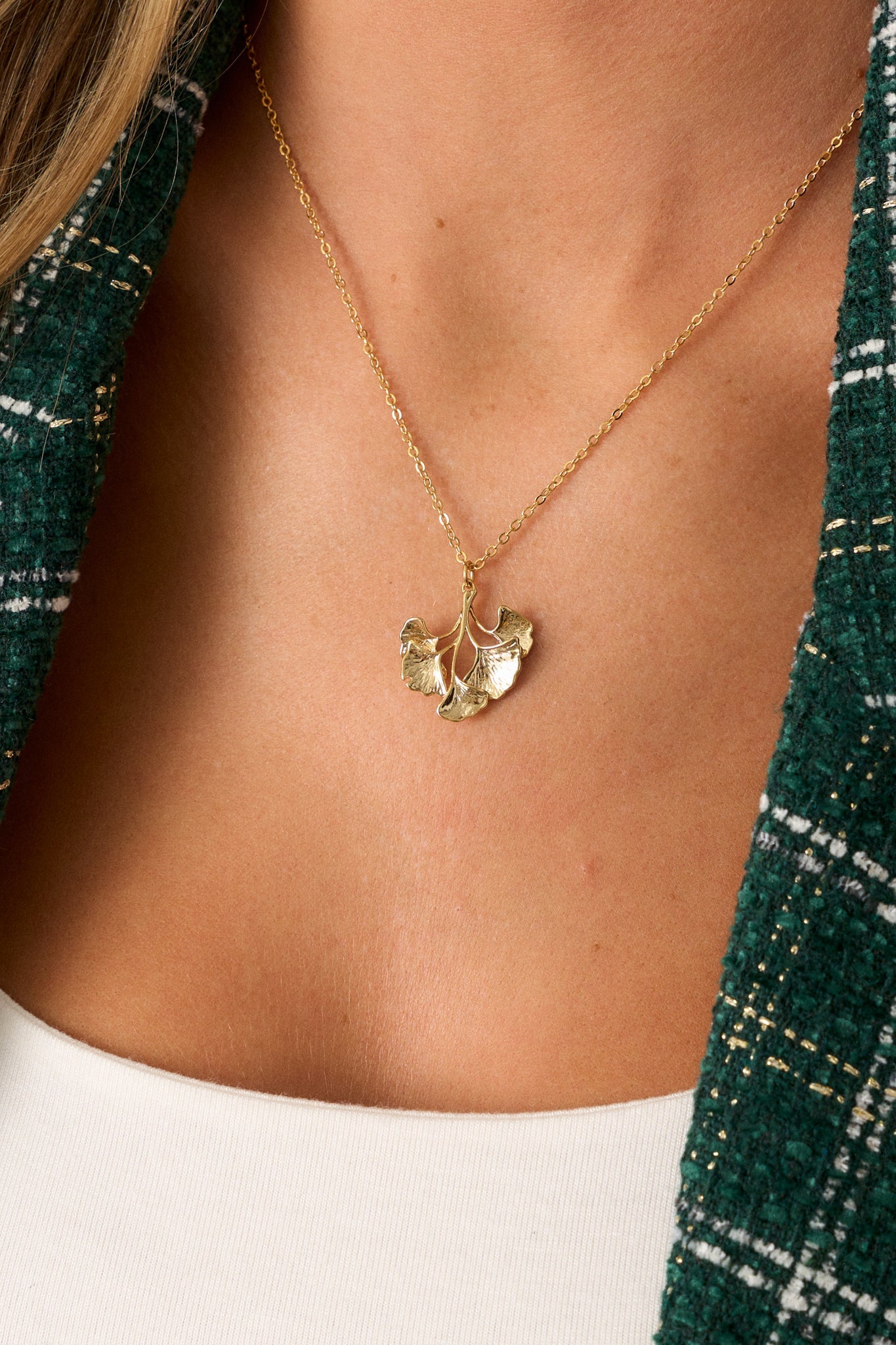 Fields Of Dreams Gold Wildflower Pendant Necklace