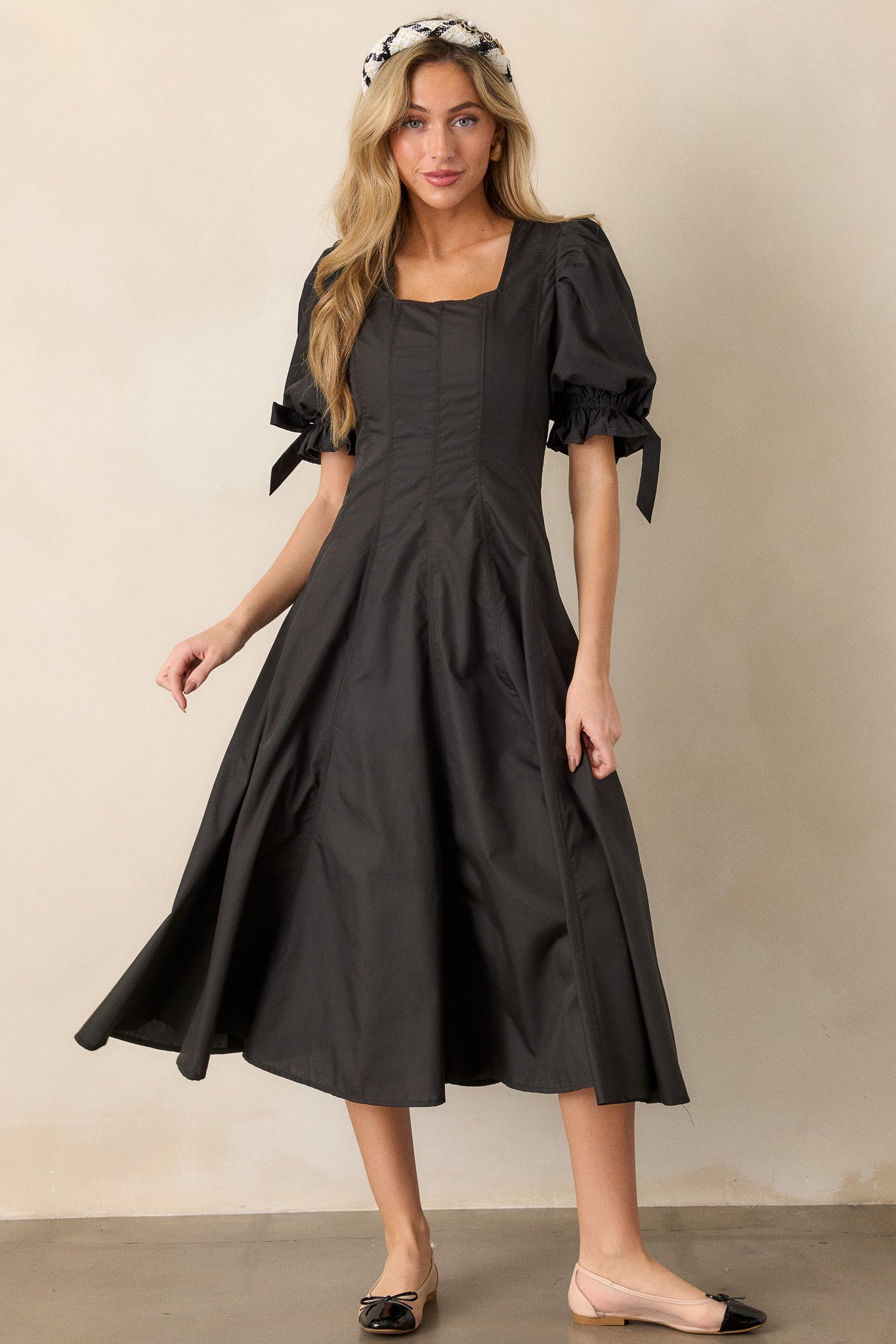 Clover Fields Cotton Black Midi Dress