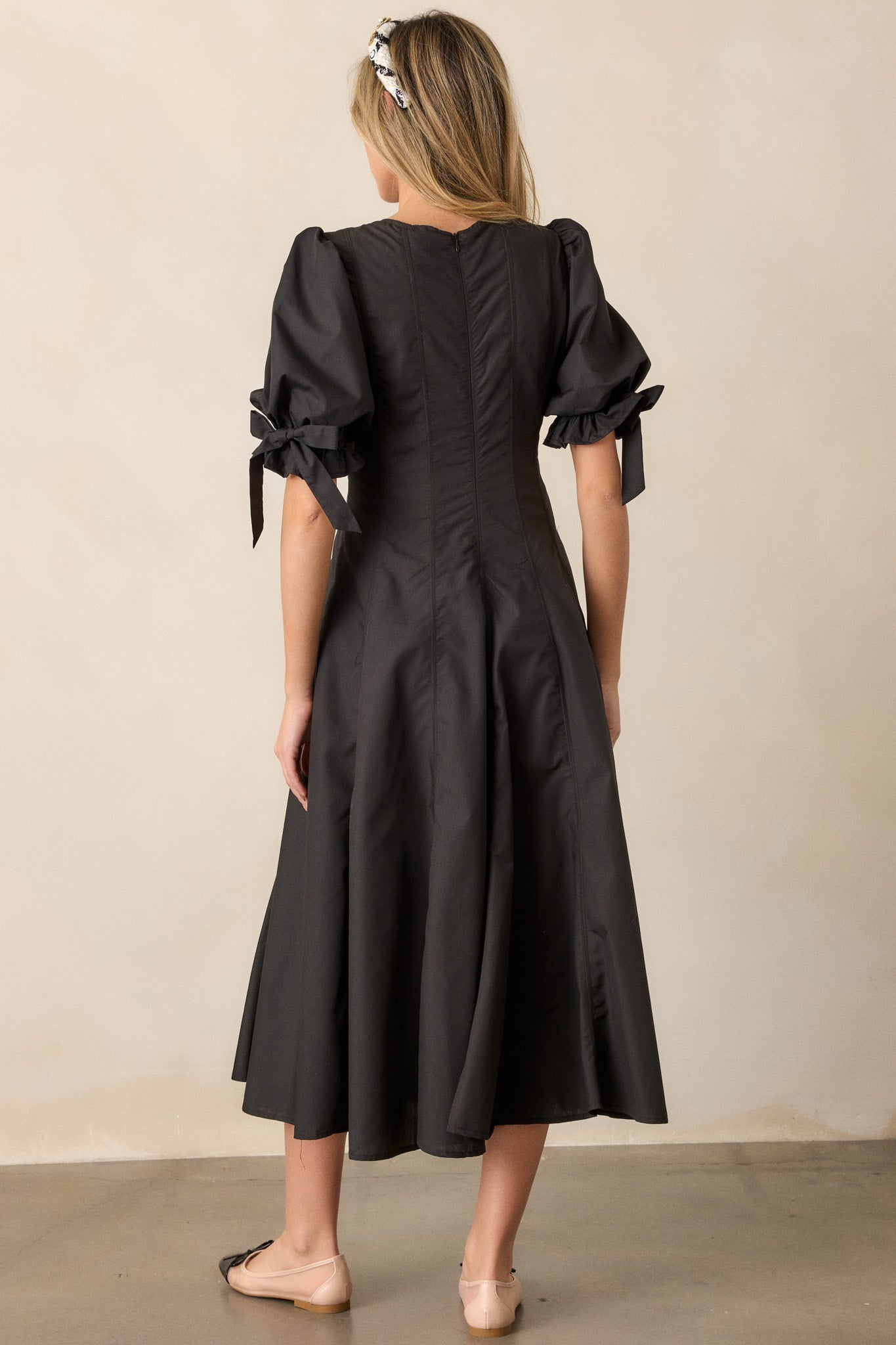 Clover Fields Cotton Black Midi Dress