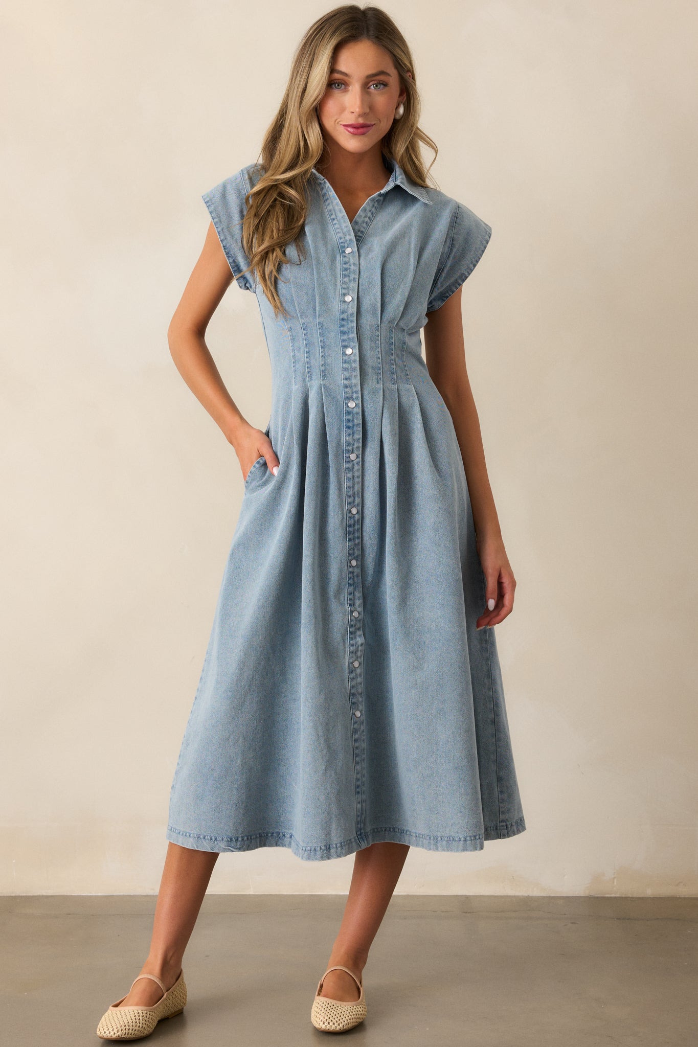 Classic Tea Party Light Wash Denim Button Front Pleated Midi Dress