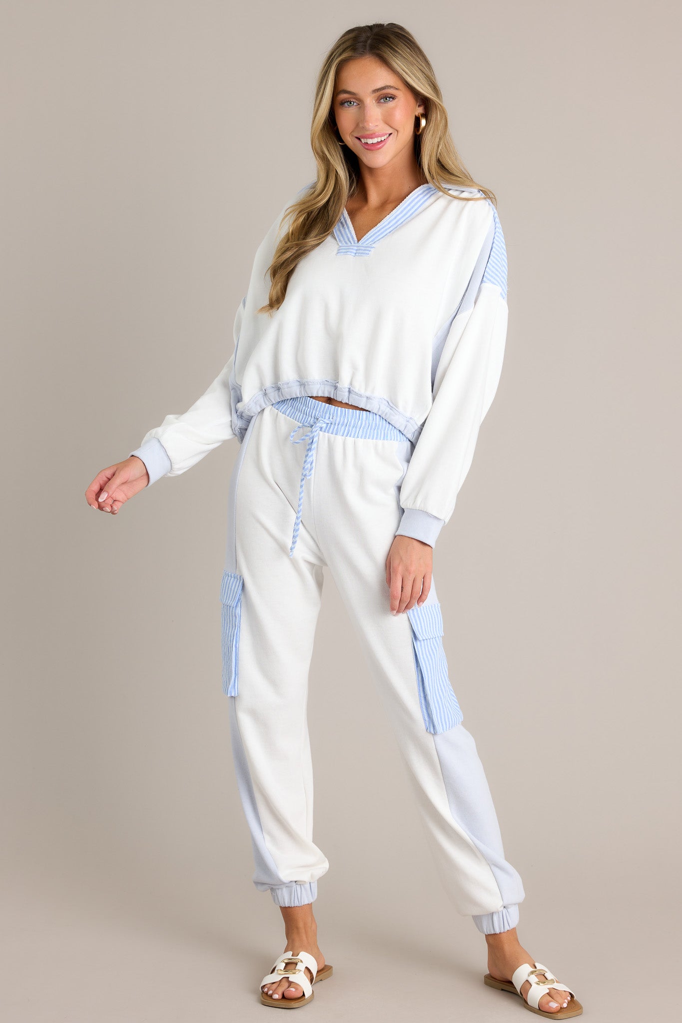 Everyday Wonders Light Blue Cropped Oversized Sweatshirt