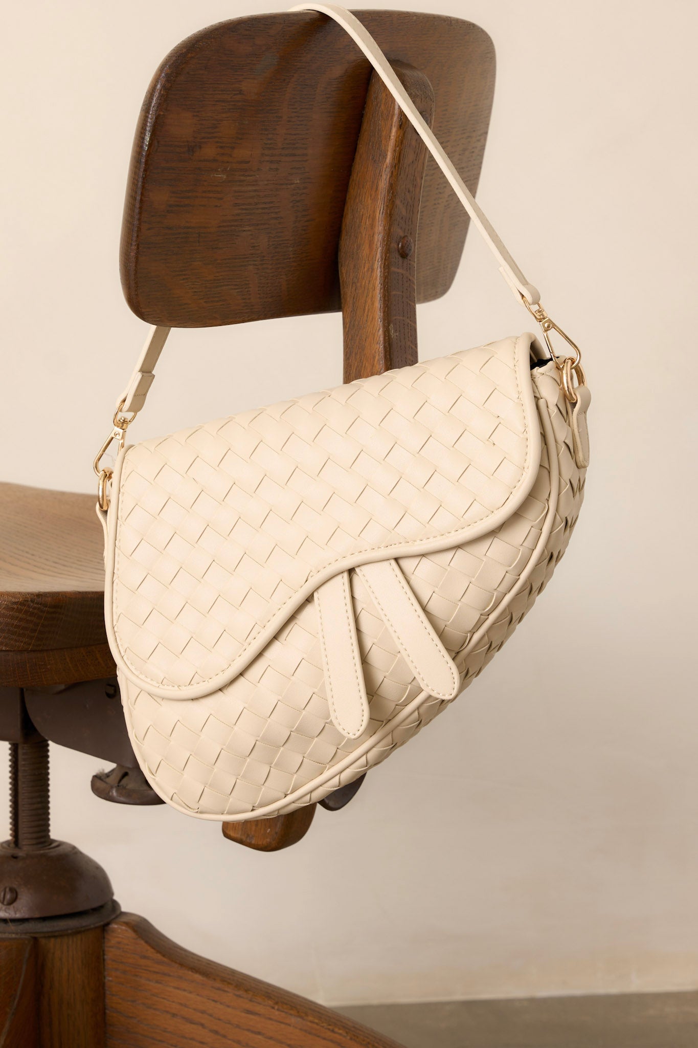 Around City Streets Woven Ivory Saddlebag