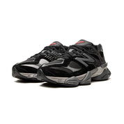 9060 "Black/Castlerock"