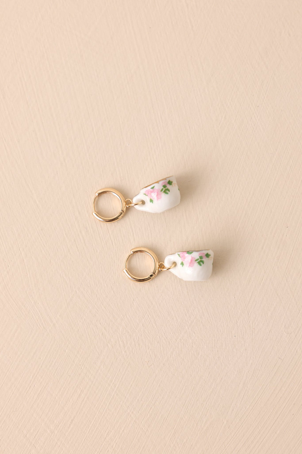 Café On The Corner White Floral Teacup Earrings