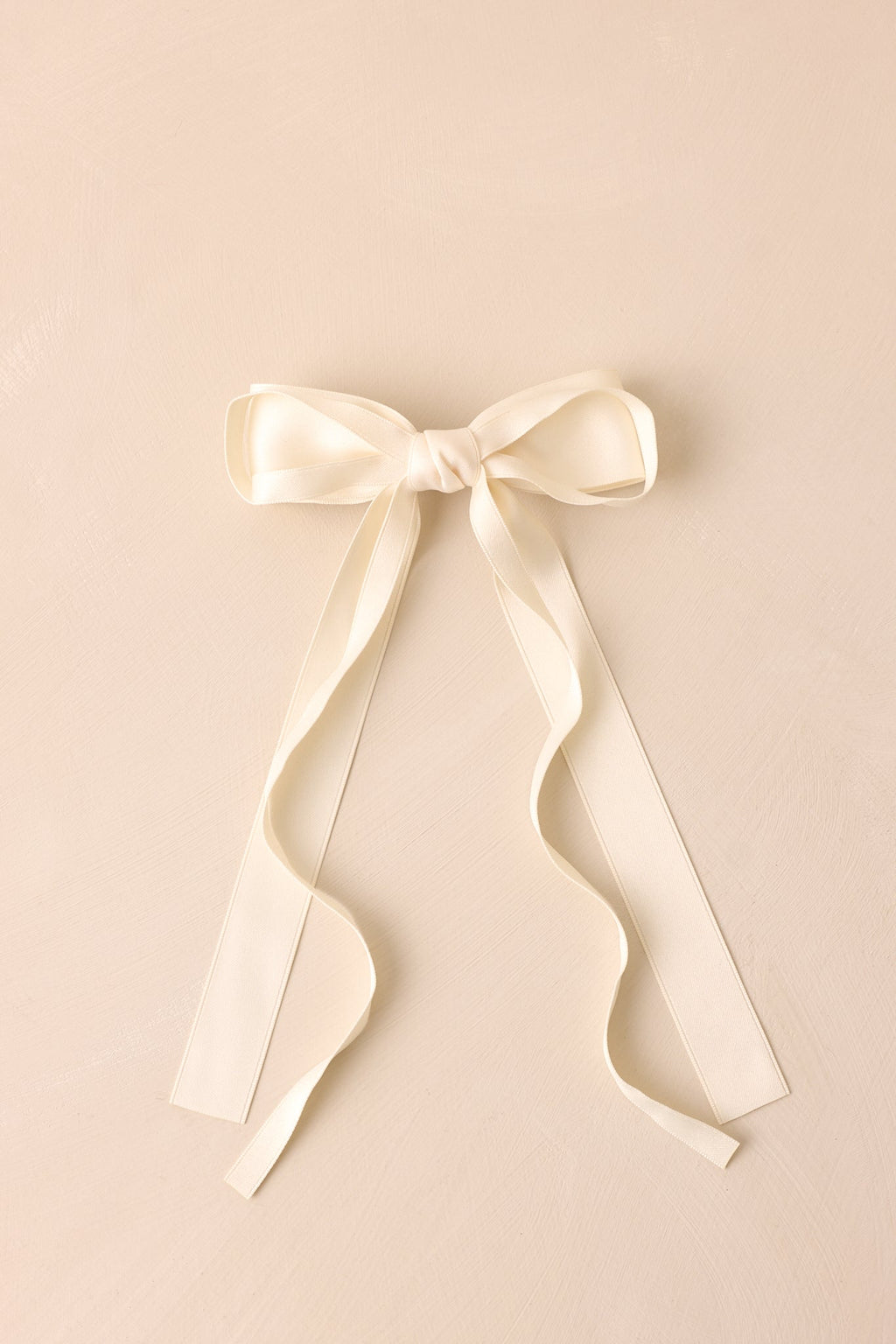 Light The Way Ivory Clip In Bow