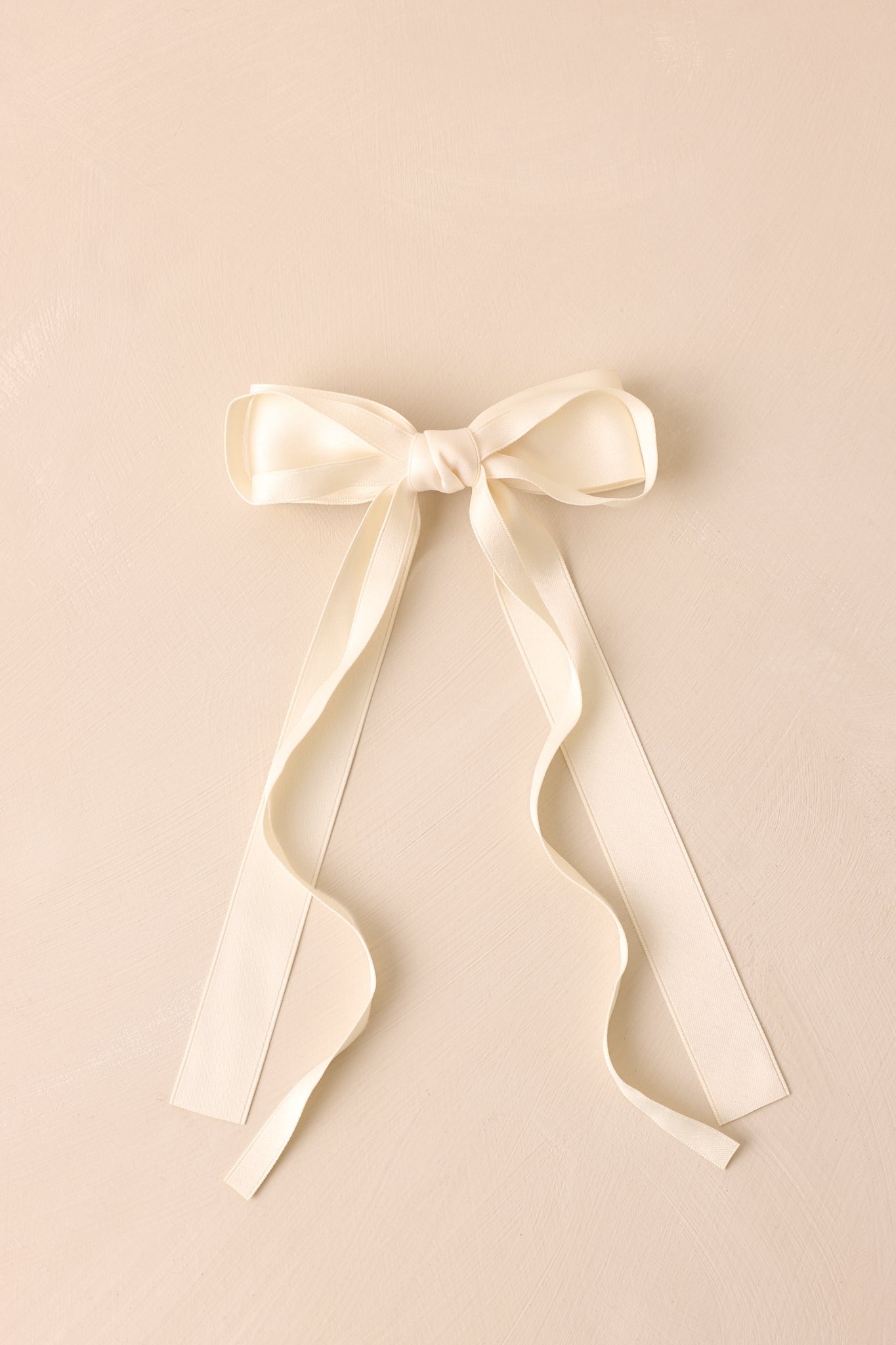Light The Way Ivory Clip In Bow