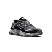 9060 "Black / Castlerock"