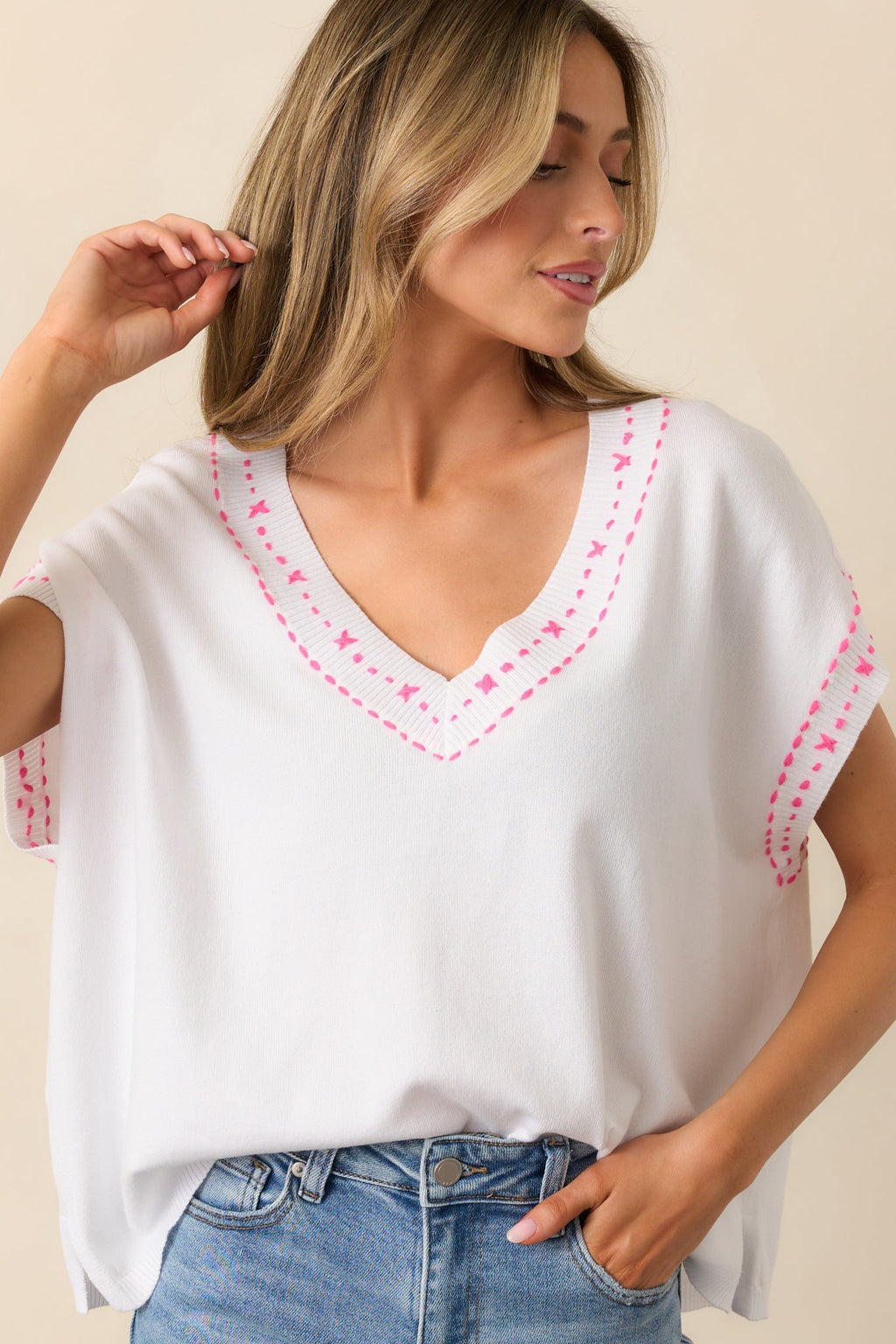 Horizons Ahead White V-Neckline Knit Top