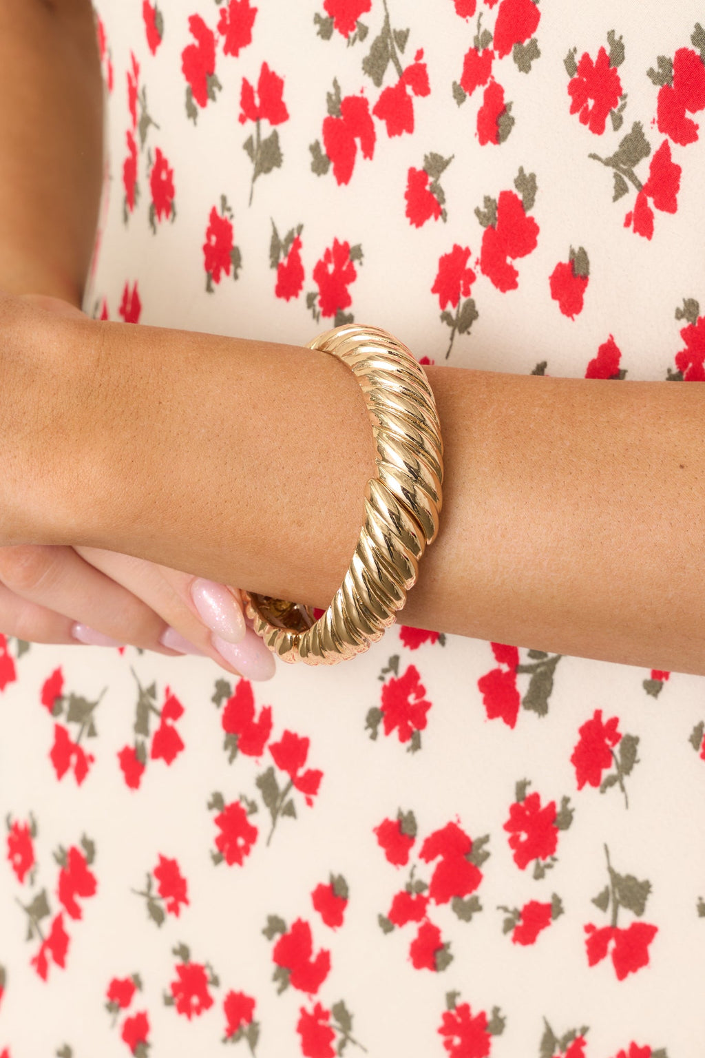 Beneath The Wind Gold Twisted Bracelet