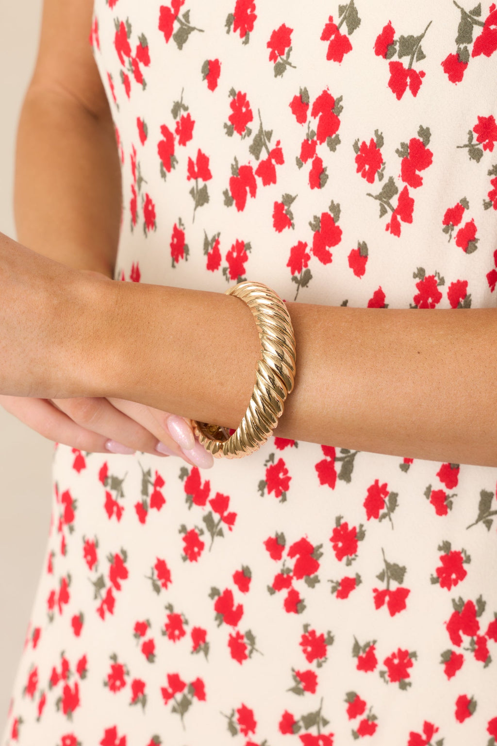 Beneath The Wind Gold Twisted Bracelet