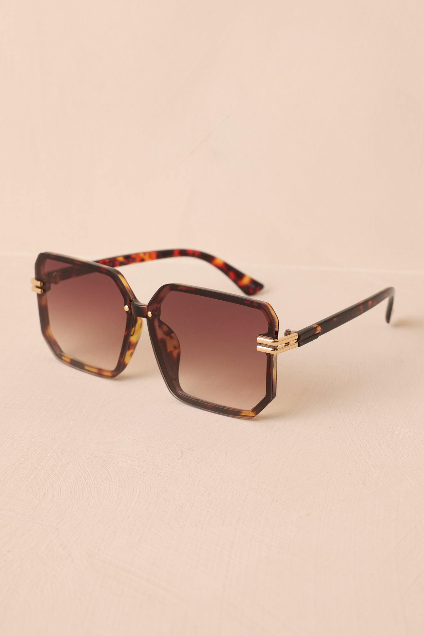 Glistening Lights Tortoise Brown Square Sunglasses