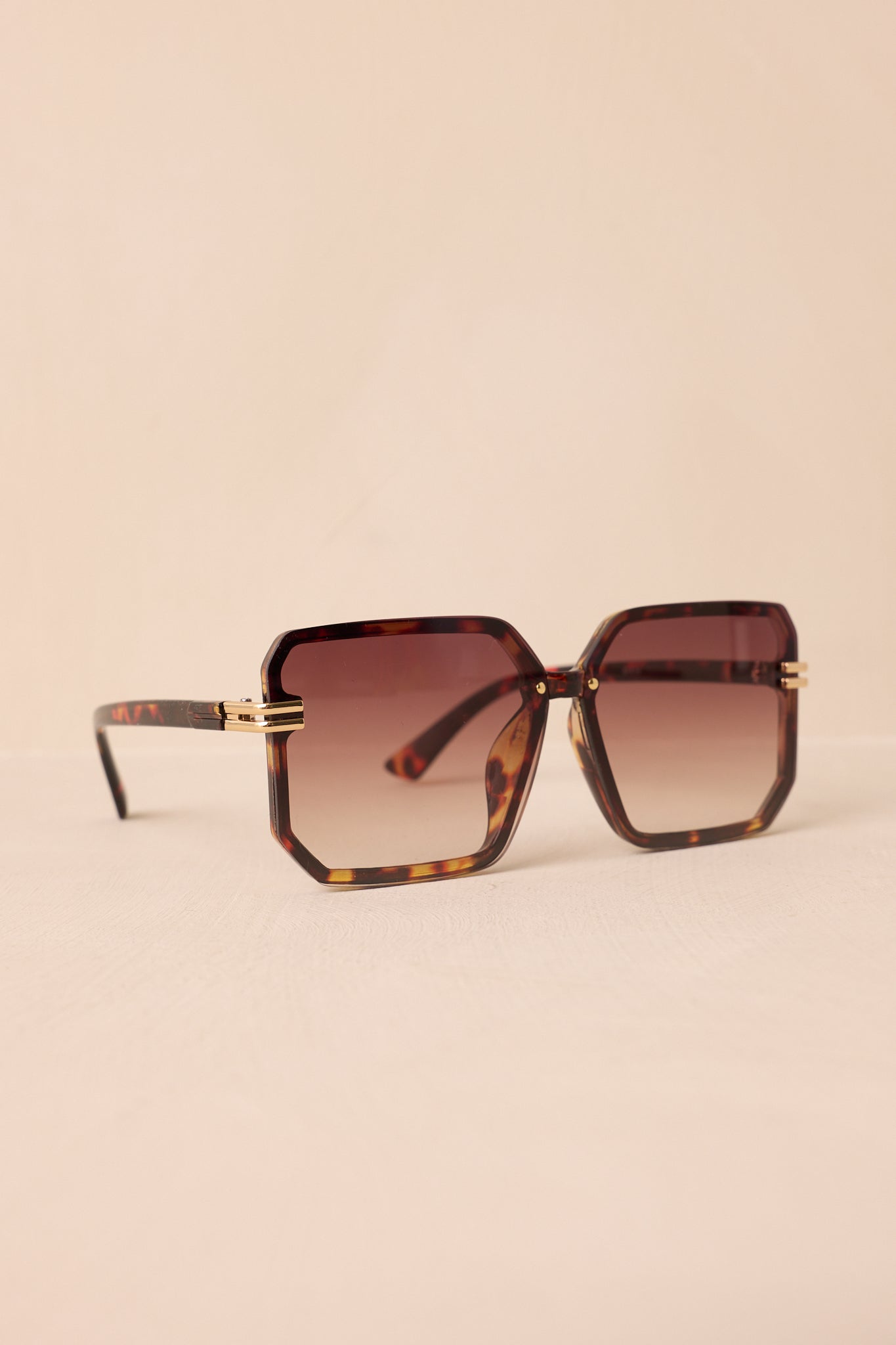 Glistening Lights Tortoise Brown Square Sunglasses