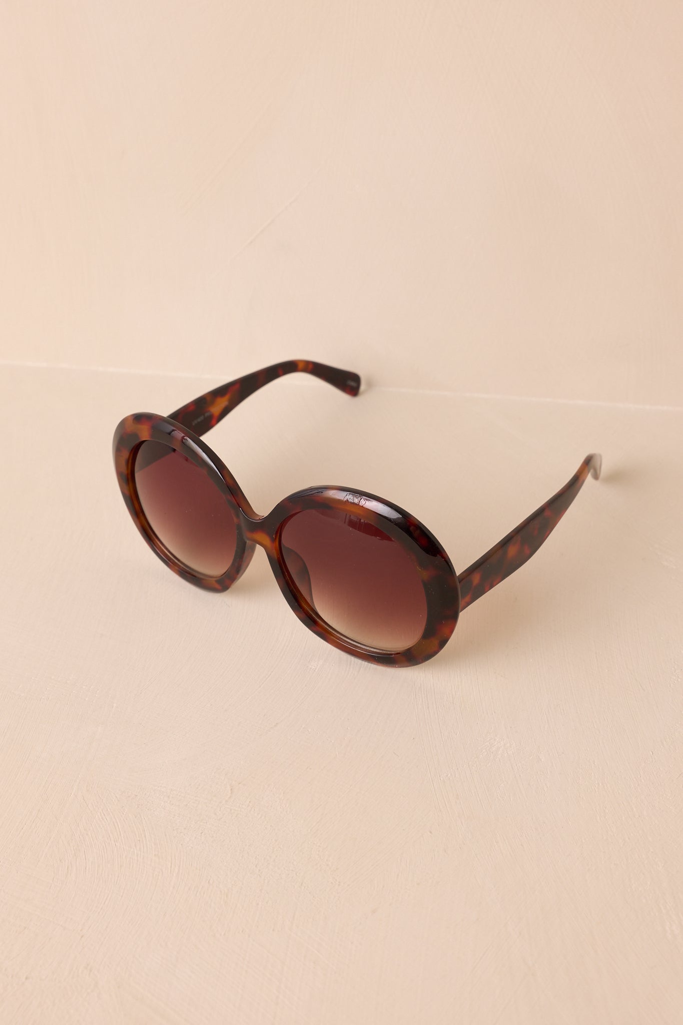 Happiness Comes In Waves Brown Tortoise Round Sunglasses