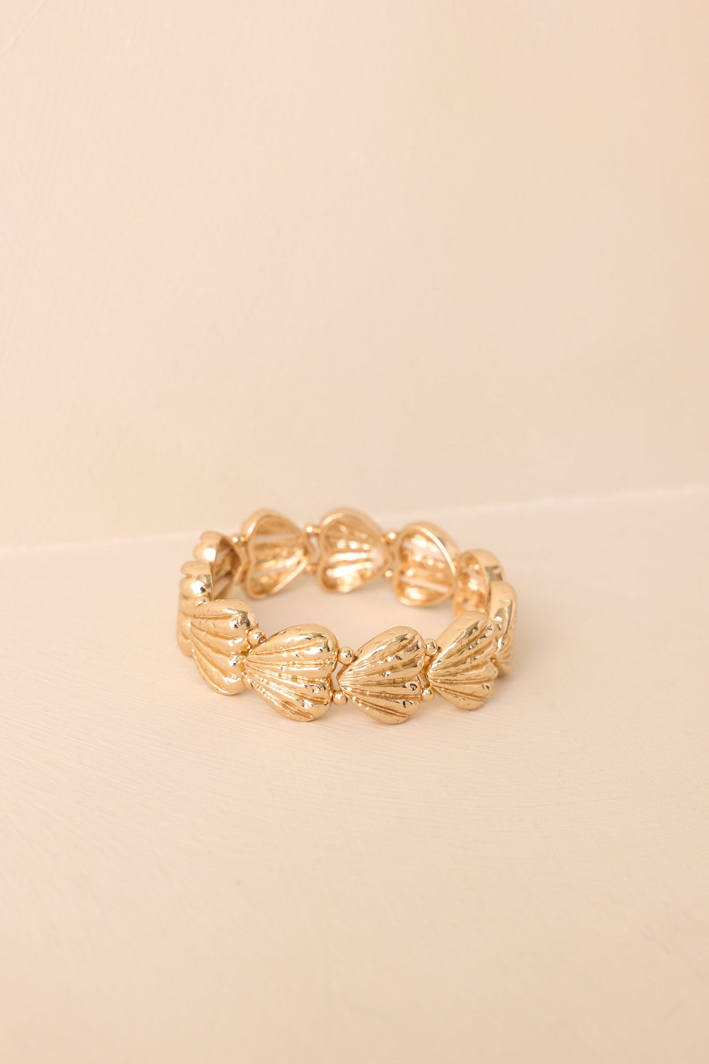 Chasing Tides Gold Textured Seashell Bracelet