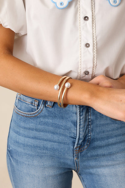 Wrapped In Sunshine Gold and Ivory Faux Pearl Bracelet