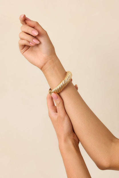 Beneath The Wind Gold Twisted Bracelet
