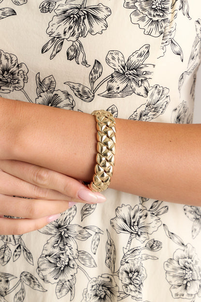 Hidden Glow Gold Bracelet